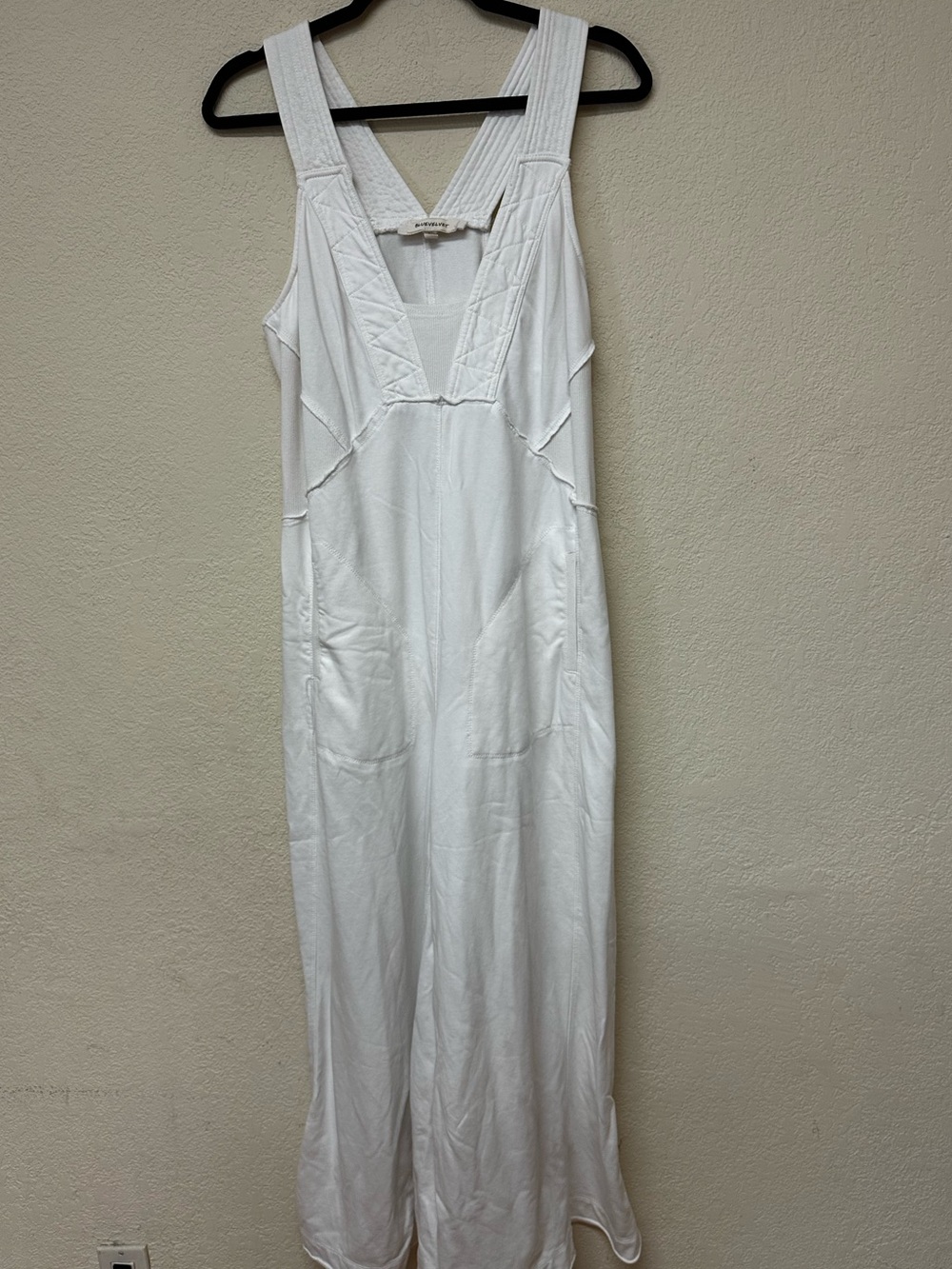 Blue Velvet womans Sleeveless White V-Neck Wide-Leg Jumpsuit size L